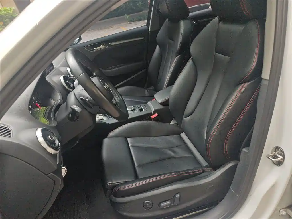 Audi A3 2019 Limousine 35 TFSI Sport China V фото 8