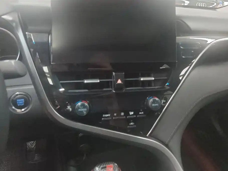 Toyota Camry 2021 2.0G Luxury Edition фото 13