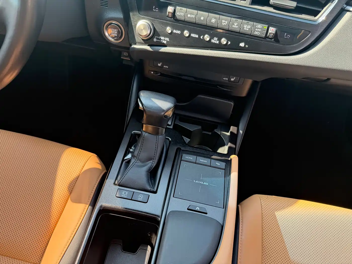 Lexus ES 2021 200 Excellence Edition фото 8