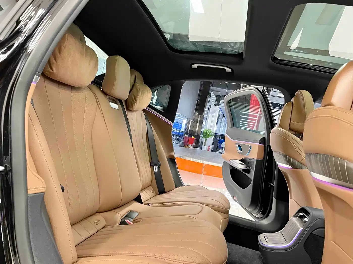 Mercedes-Benz E-Class 2025 E 300 L Fashion фото 10