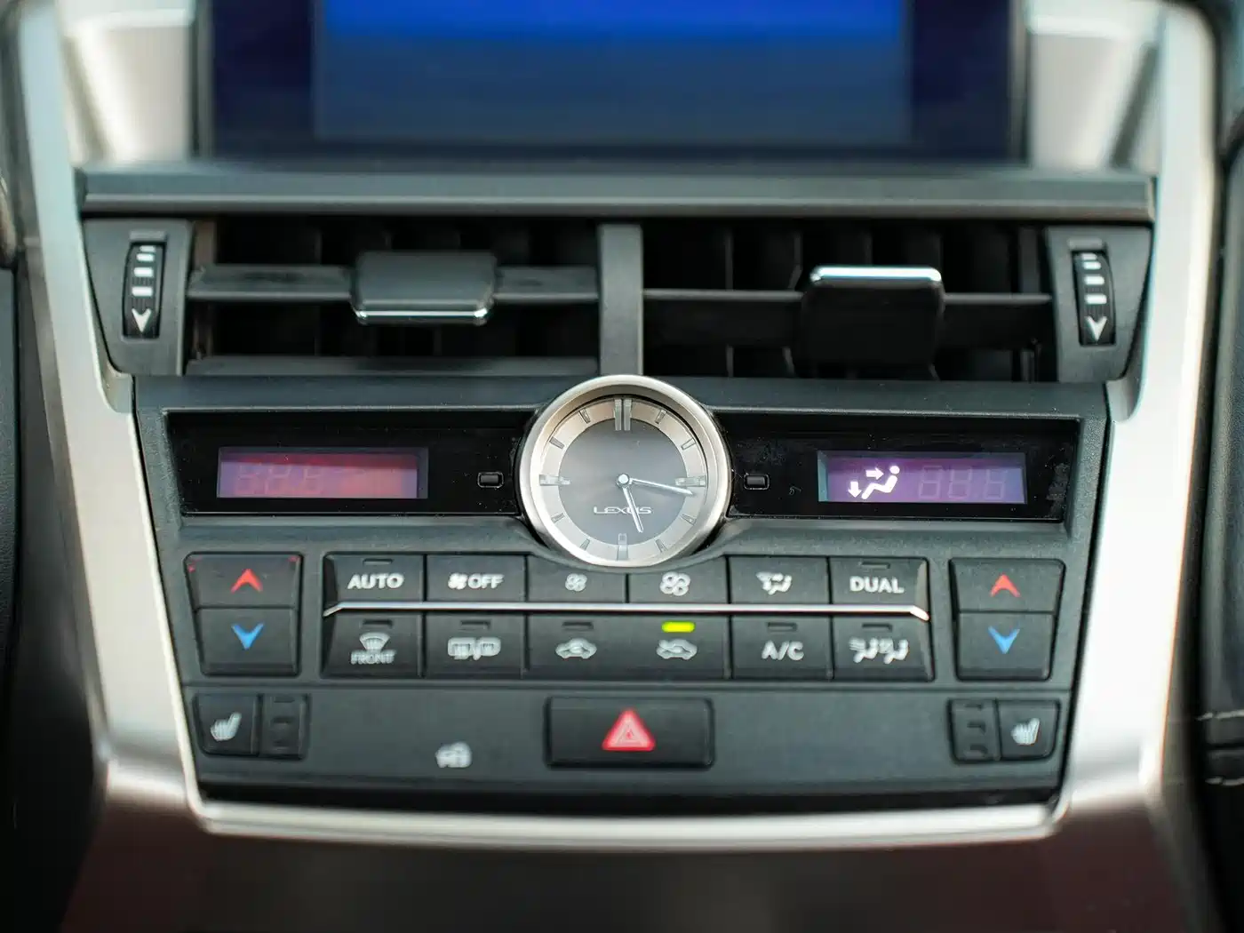 Lexus NX 2016 200 AWD F Sport фото 16