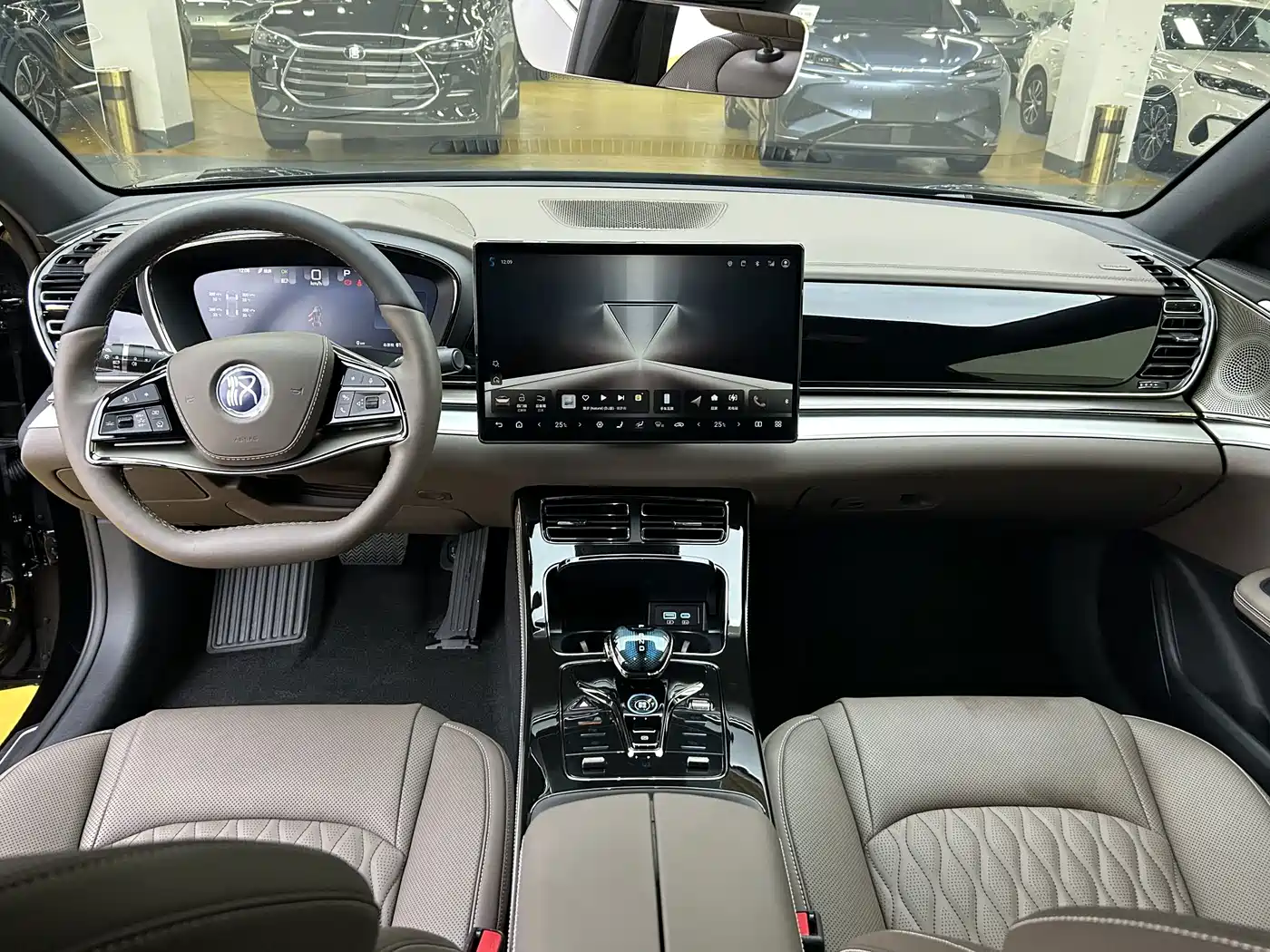 BYD Han 2025 2025 Model EV Smart Drive Edition 605KM Premium