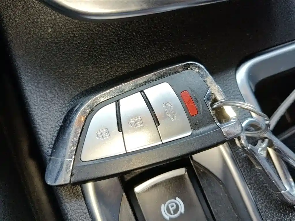 Haval M6 2021 PLUS 1.5T Manual Luxury Smart Connect фото 17