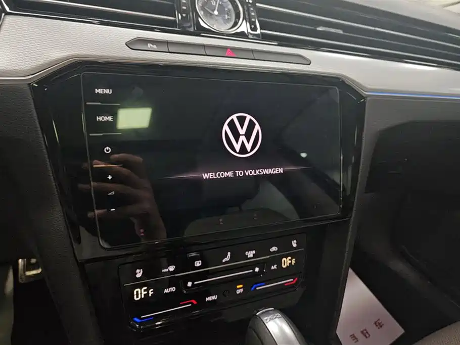 Volkswagen Magotan 2023 Model 2 Million Commemorative Edition 330TSI DSG Luxury фото 13
