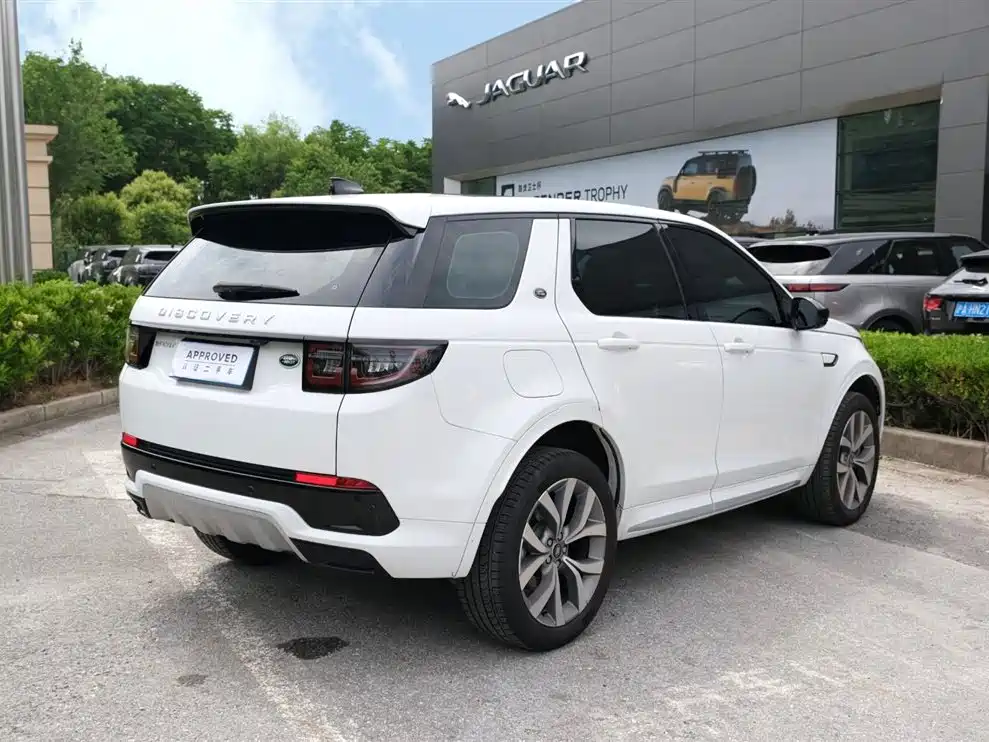 Land Rover Discovery Sport 2025 249PS Performance Tech Edition фото 8