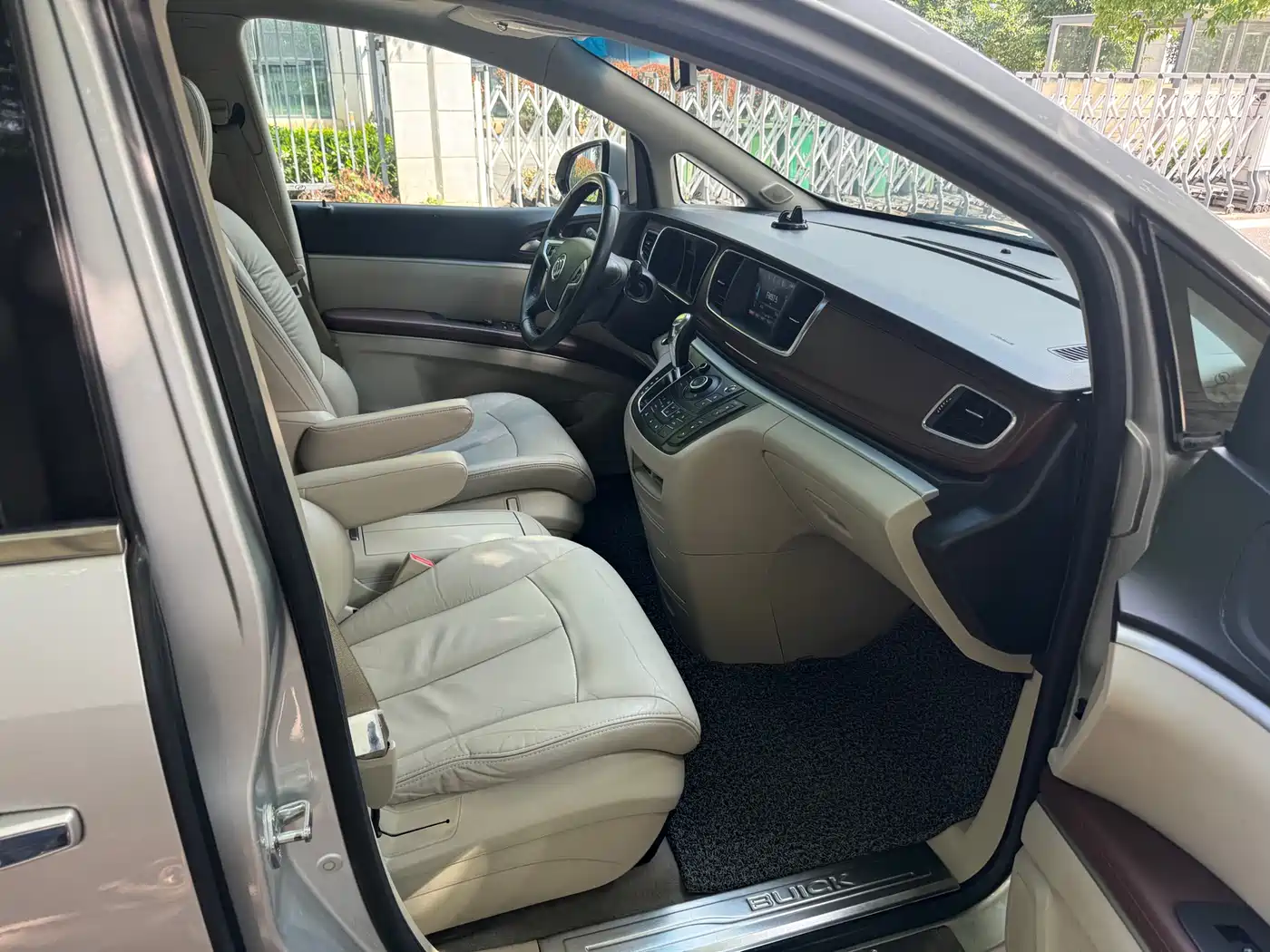 Buick GL8 2017 25S Luxury China V фото 12