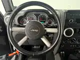 Фото 12 - Jeep Wrangler