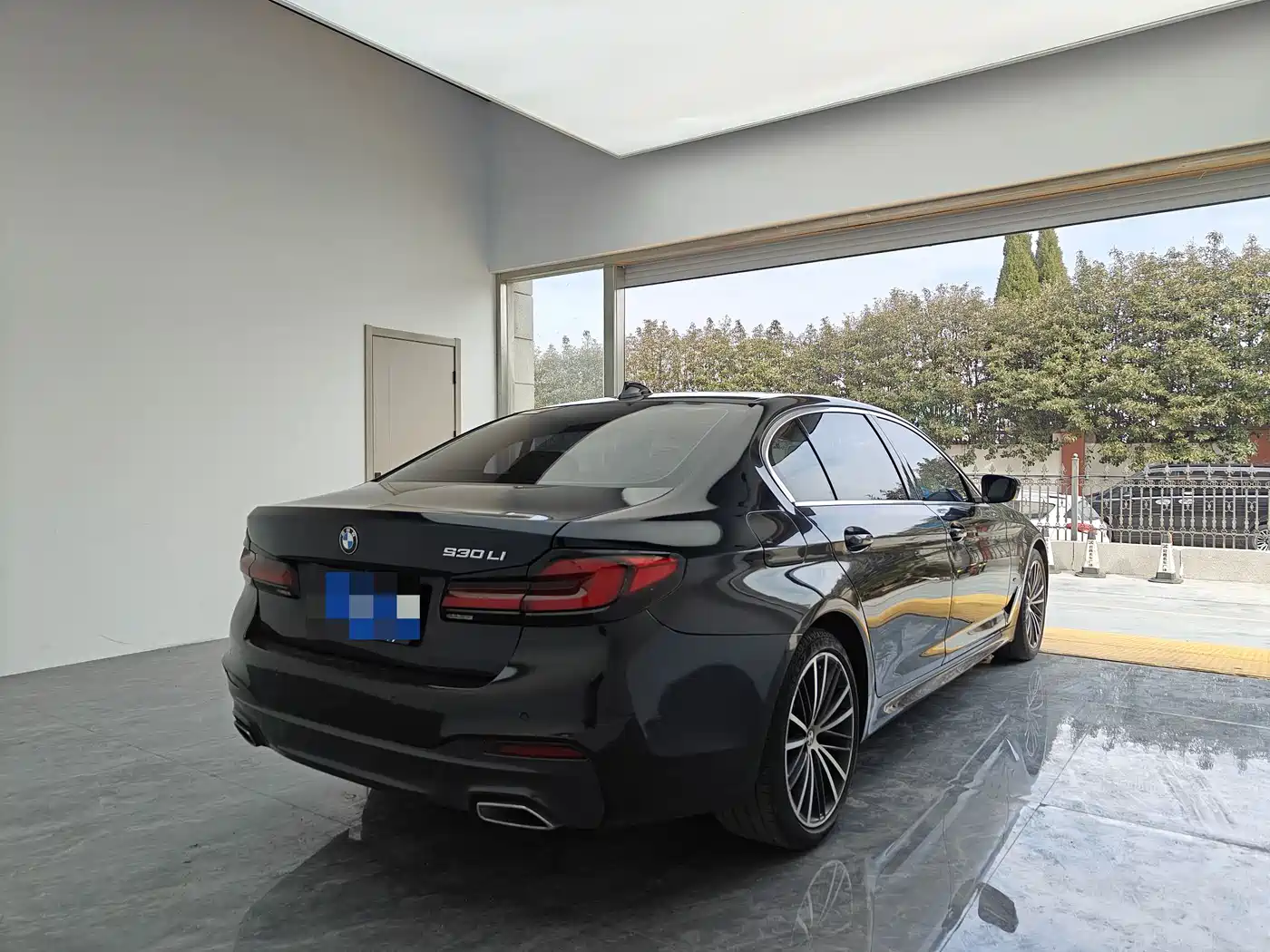 BMW 5 Series 2020 530Li Exclusive M Sport Package фото 5