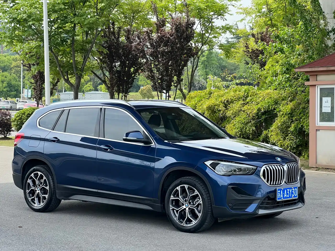 BMW X1 2022 sDrive25Li Leading фото 3