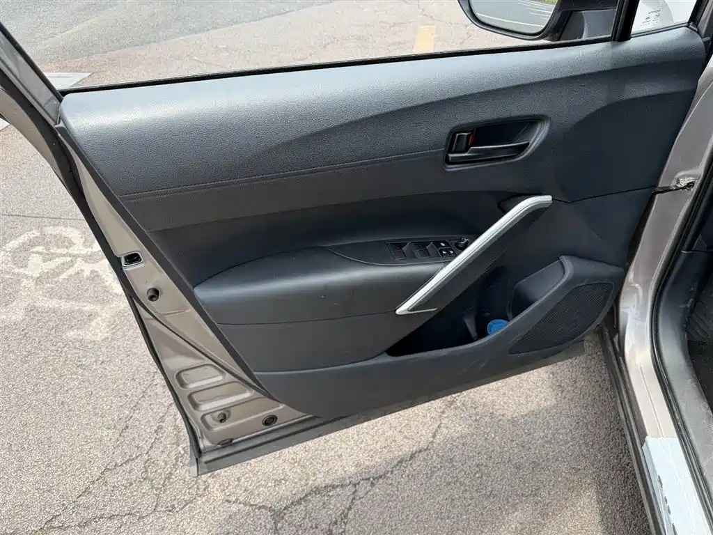 Toyota Frontlander 2024 2.0L CVT Elite Edition фото 6