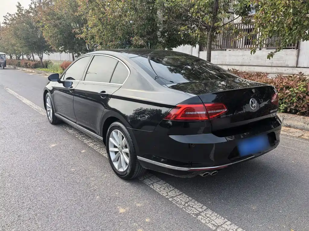 Фото 22 - Volkswagen Magotan