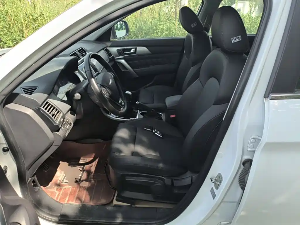 Haval H2 2015 2014 1.5T Manual 2WD Elite Edition