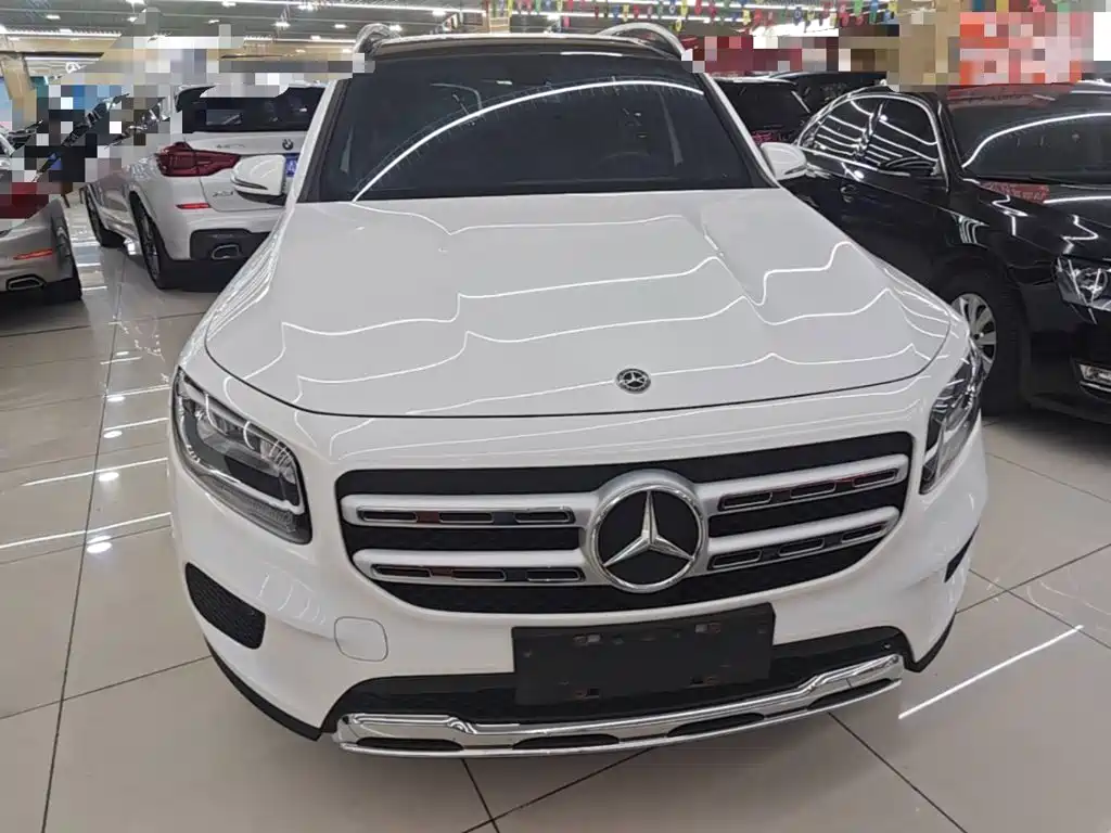 Фото 3 - Mercedes-Benz GLB
