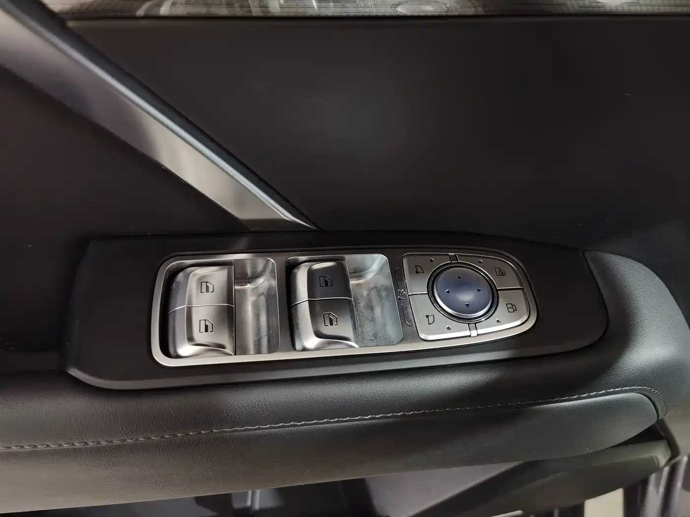 Tank 400 New Energy 2024 Hi4-T Off-Road Edition фото 5