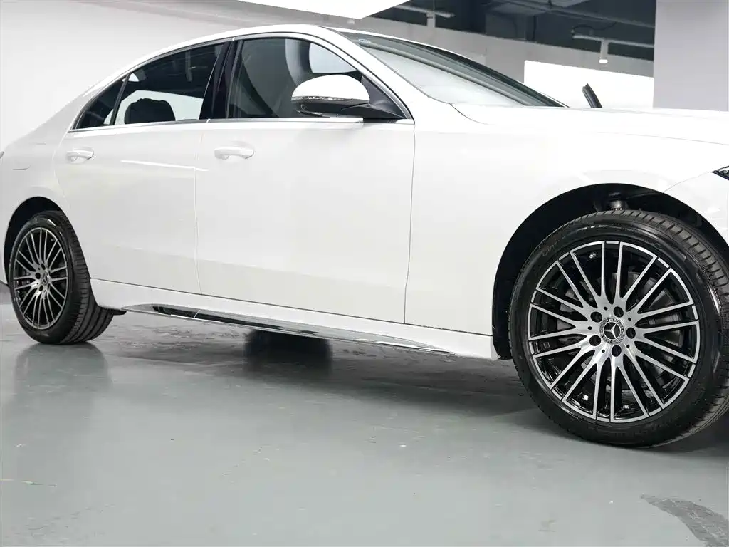 Mercedes-Benz C-Class 2026 C 200 L Sport фото 14