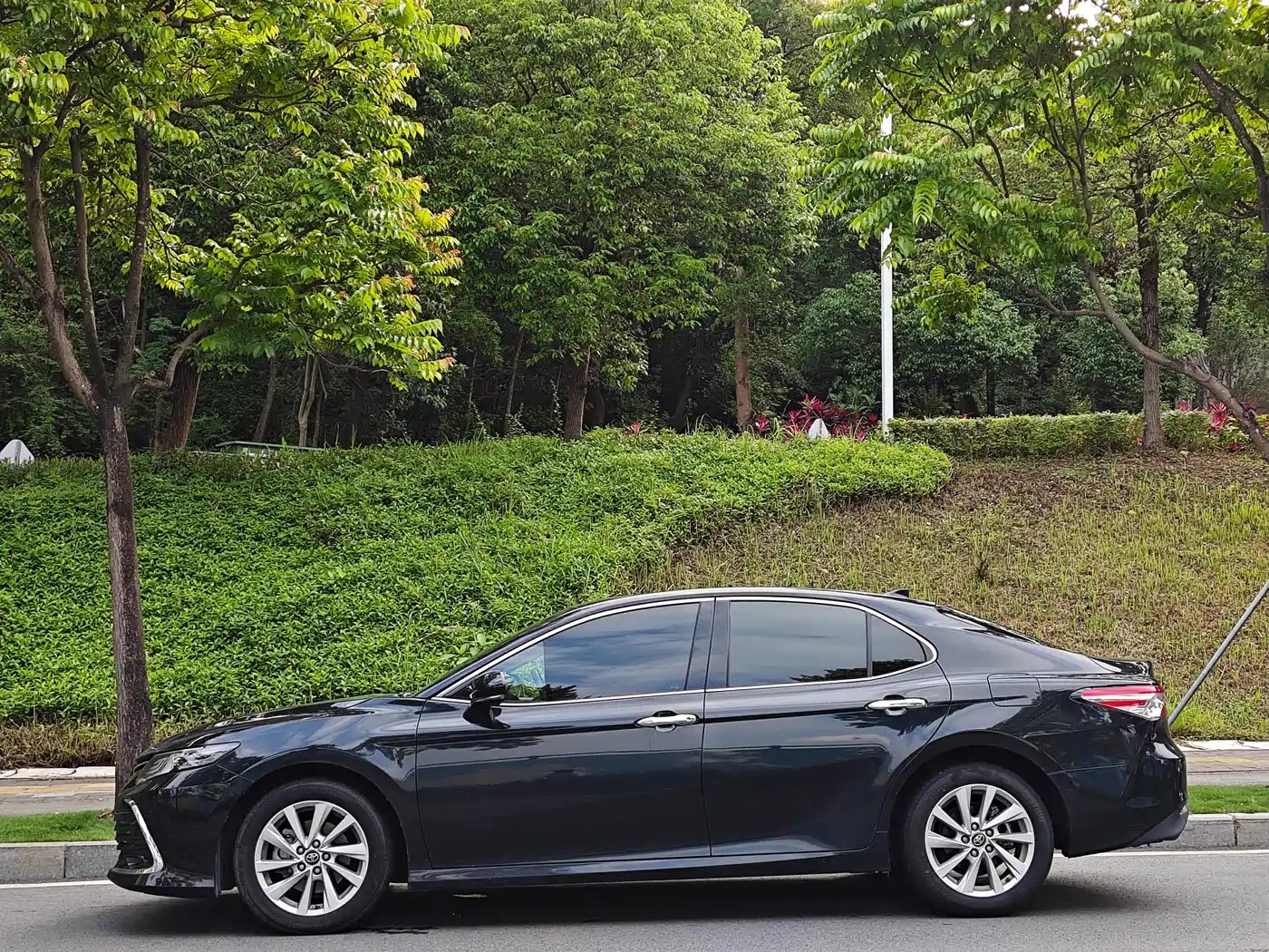 Toyota Camry 2021 2.0G Luxury Edition фото 4