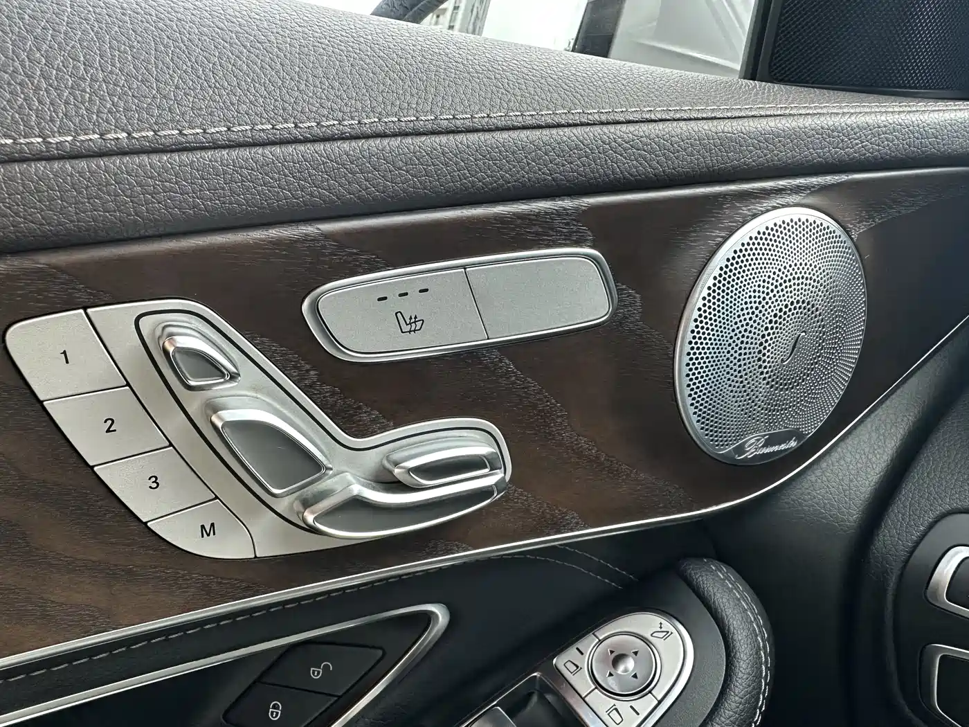 Mercedes-Benz GLC 2019 Facelift GLC 300 L 4MATIC Dynamic фото 20