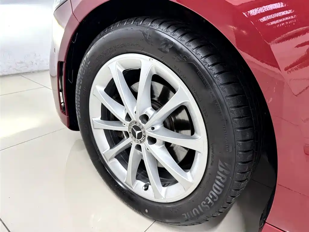 Mercedes-Benz A-Class 2021 A 200 L Sport Sedan Fashion Edition фото 21