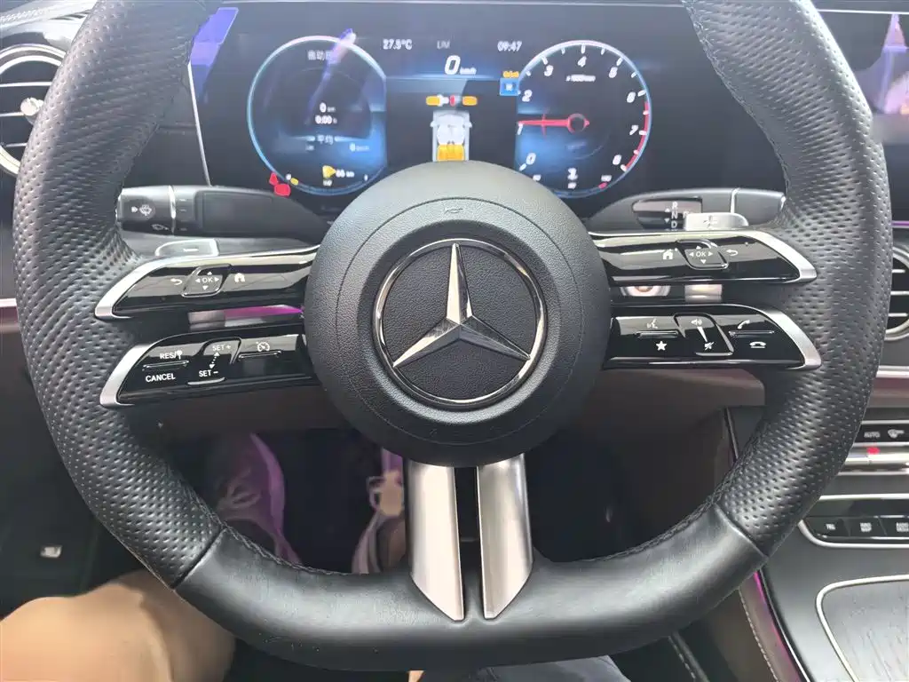 Mercedes-Benz E-Class 2023 E 300 L Sport Fashion фото 11