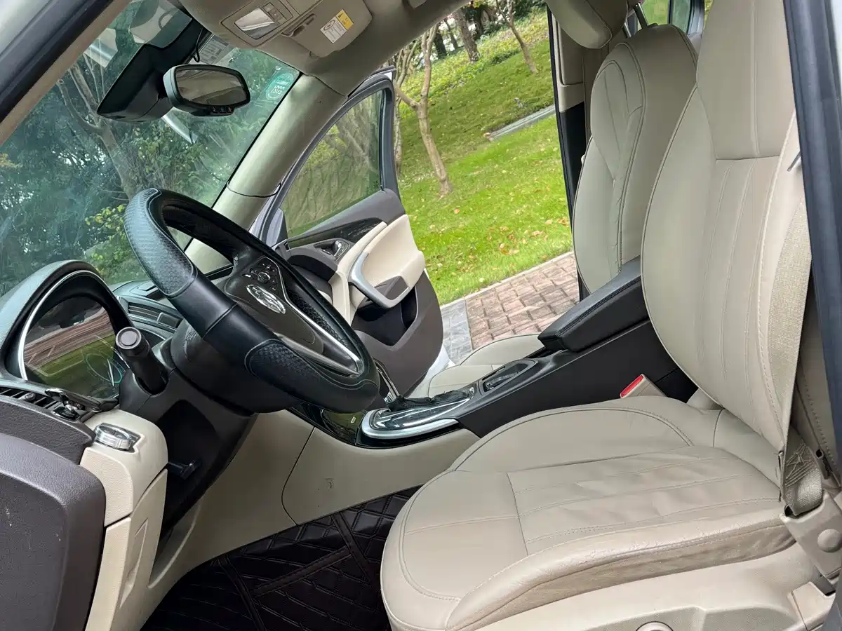 Фото 8 - Buick Regal