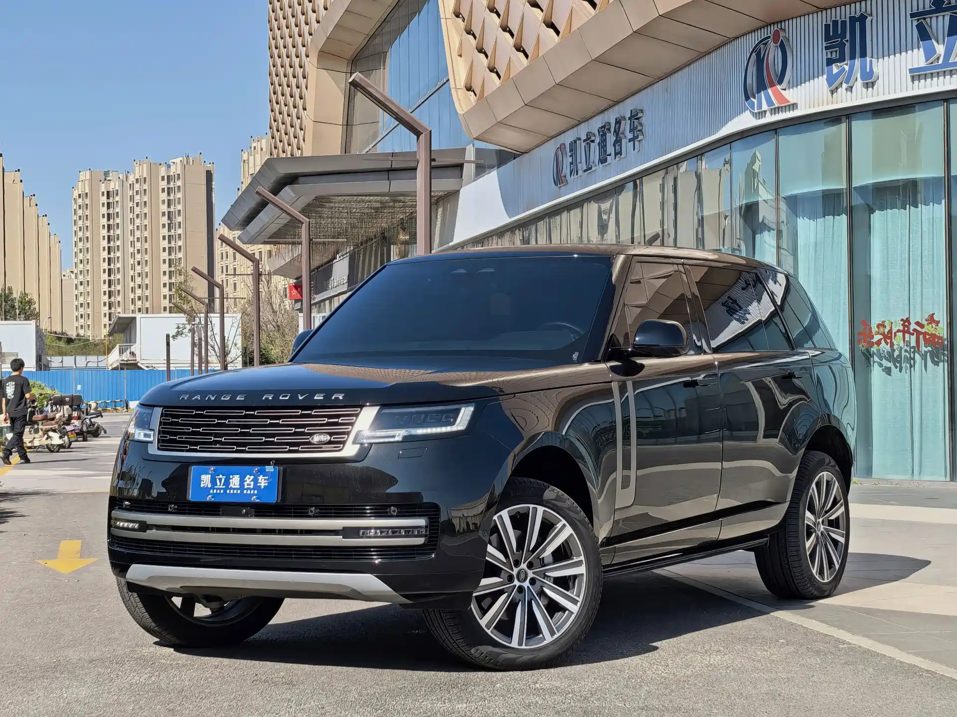 صورة 1 - Land Rover Range Rover