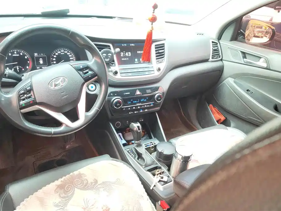 Hyundai Tucson 2015 1.6T Dual Clutch 2WD Comfort фото 12