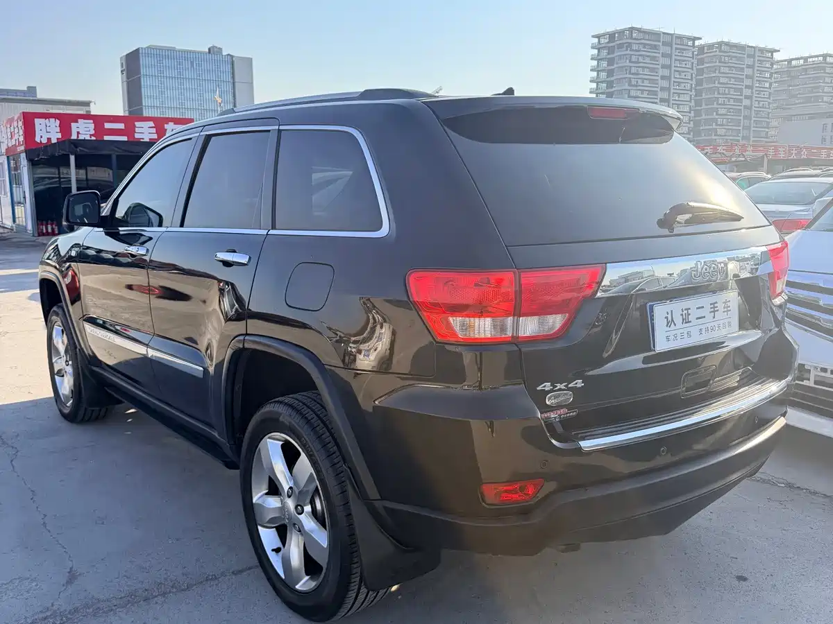 Jeep Grand Cherokee (Import) 2012 2012 3.6L Flagship Navigation Edition