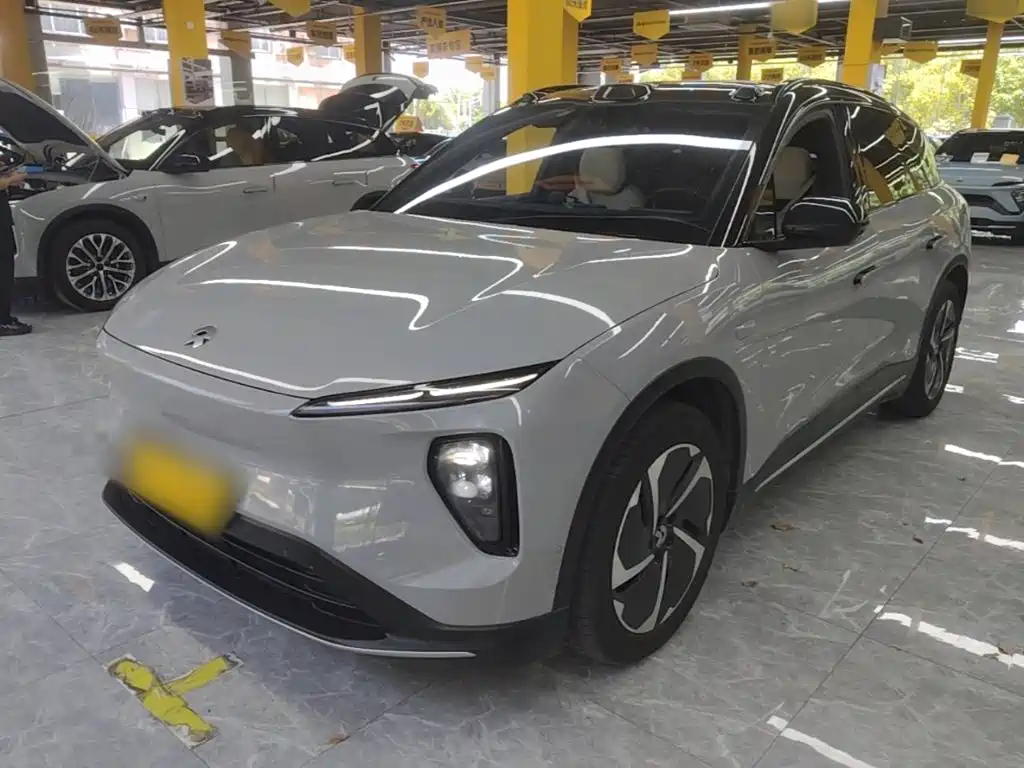 Фото 1 - NIO ES6