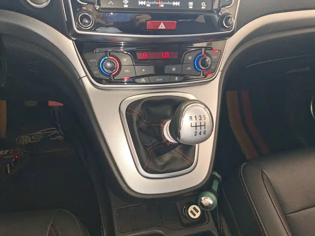 Фото 14 - Haval M6