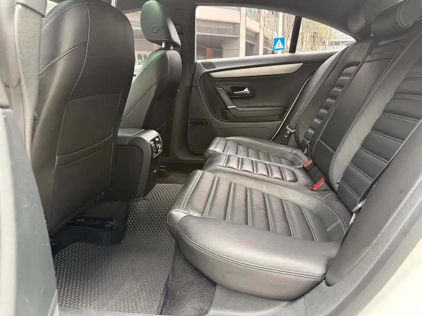Volkswagen FAW-Volkswagen CC 2016 Model 1.8TSI Premium фото 11