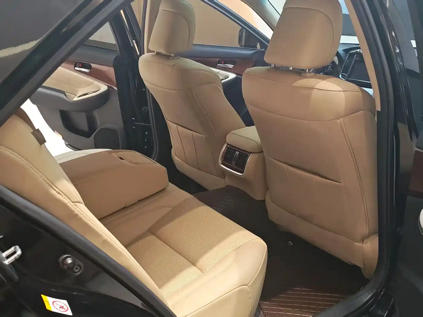 Toyota Crown 2015 2.0T Fashion фото 12