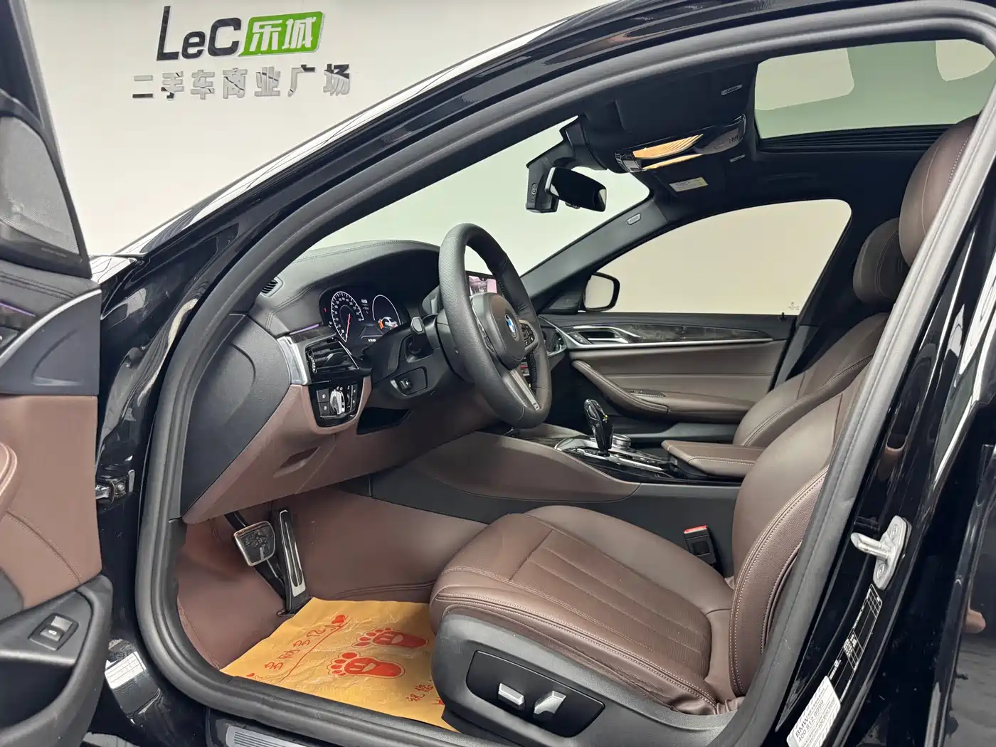 BMW 5 Series 2019 525Li M Sport Package фото 7