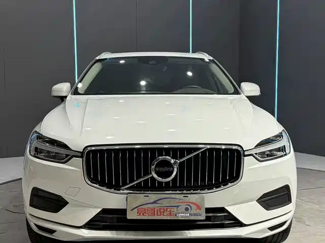 Volvo XC60 2019 T5 4WD Intelligent Distance China VI — фото 2