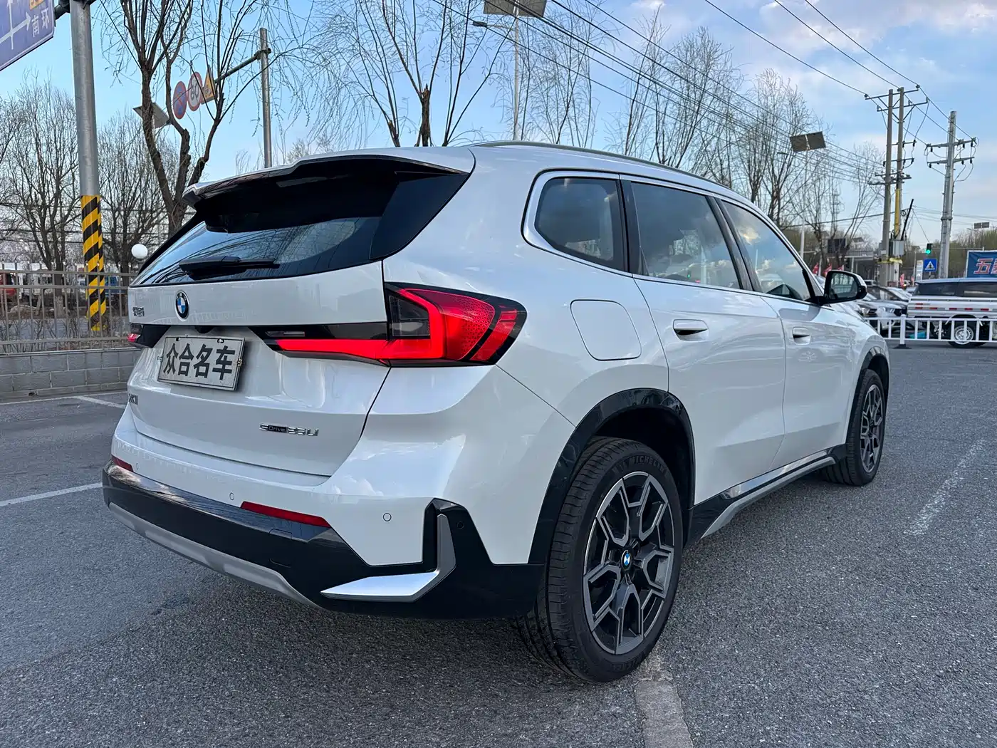 BMW X1 2024 sDrive25Li X Design Package фото 7