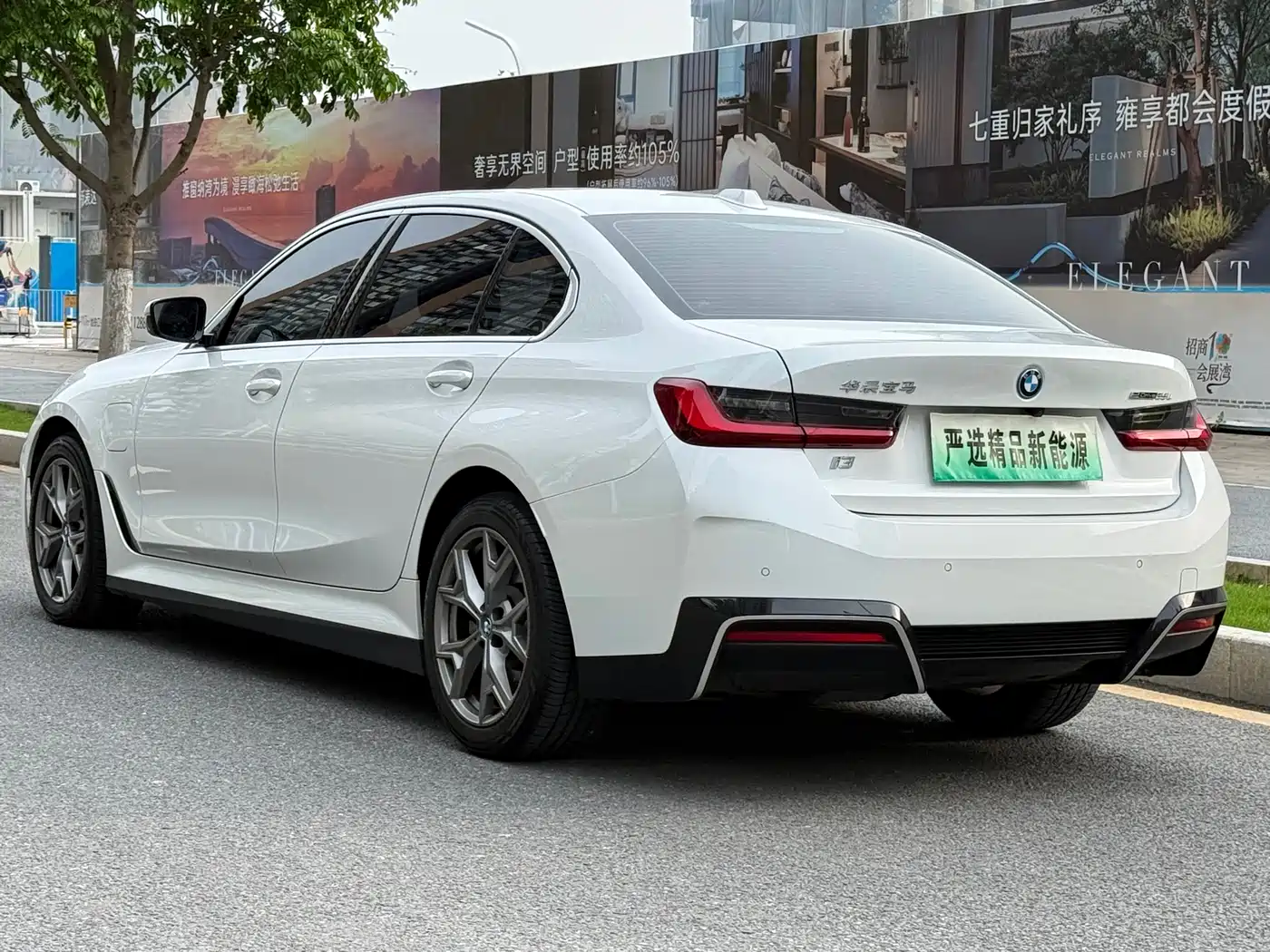 BMW i3 2024 eDrive 35 L фото 18