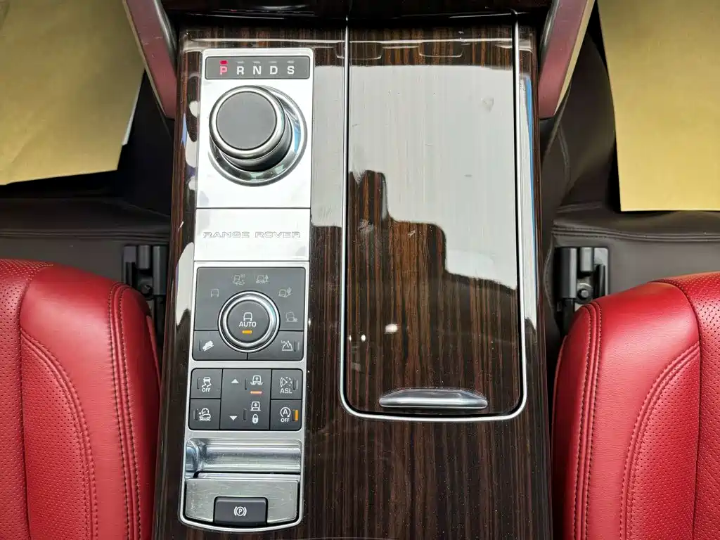Фото 20 - Land Rover Range Rover