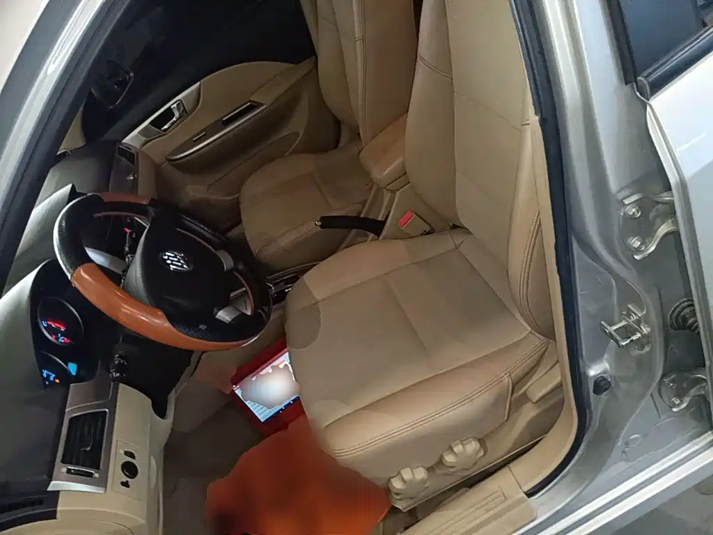 Фото 15 - Buick Excelle