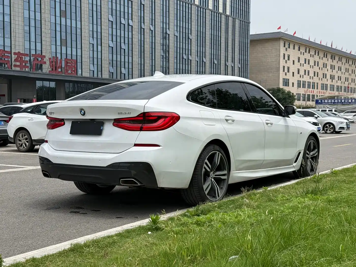 BMW 6 Series GT 2022 Model 630i M Sport Package фото 19