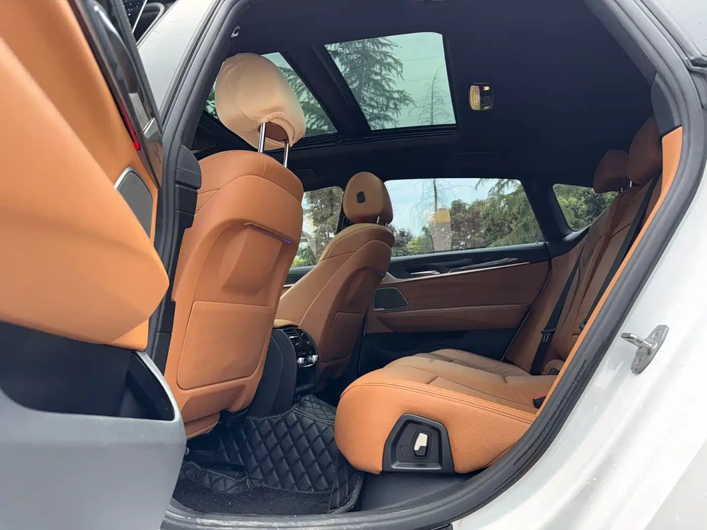 BMW 6 Series GT 2022 Model 630i M Sport Package фото 9