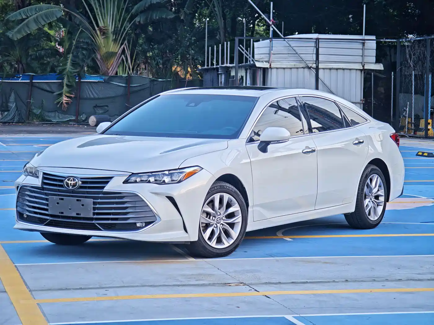 Toyota Avalon 2019 2.0L Luxury Edition (China VI)