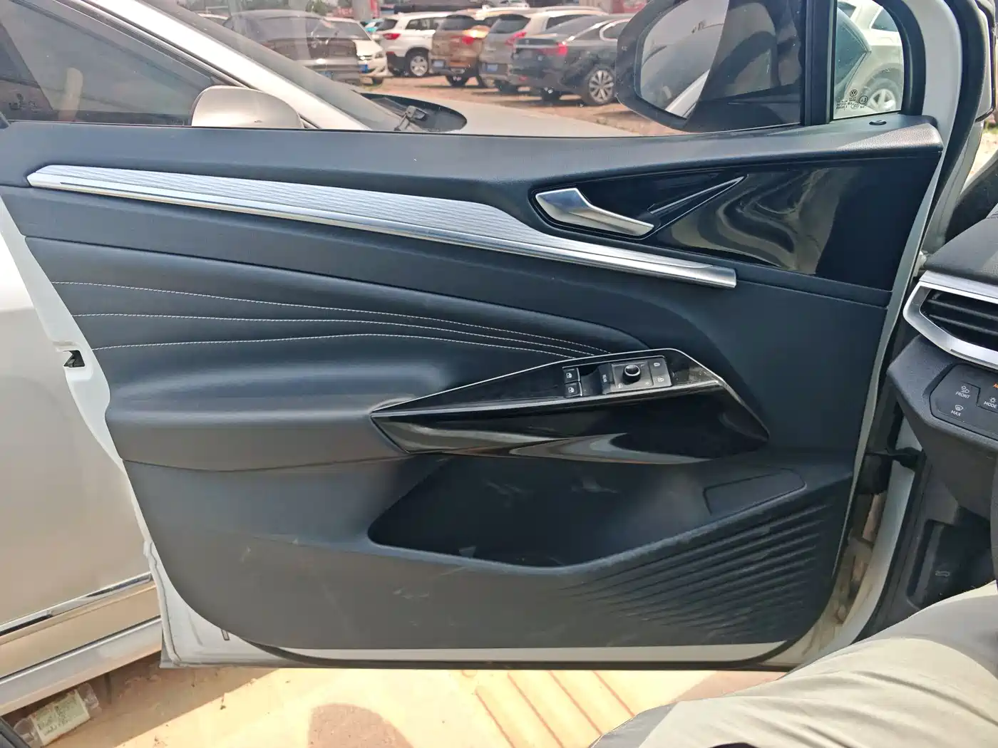 Volkswagen ID.4 CROZZ 2022 Standard Range PURE Edition фото 13