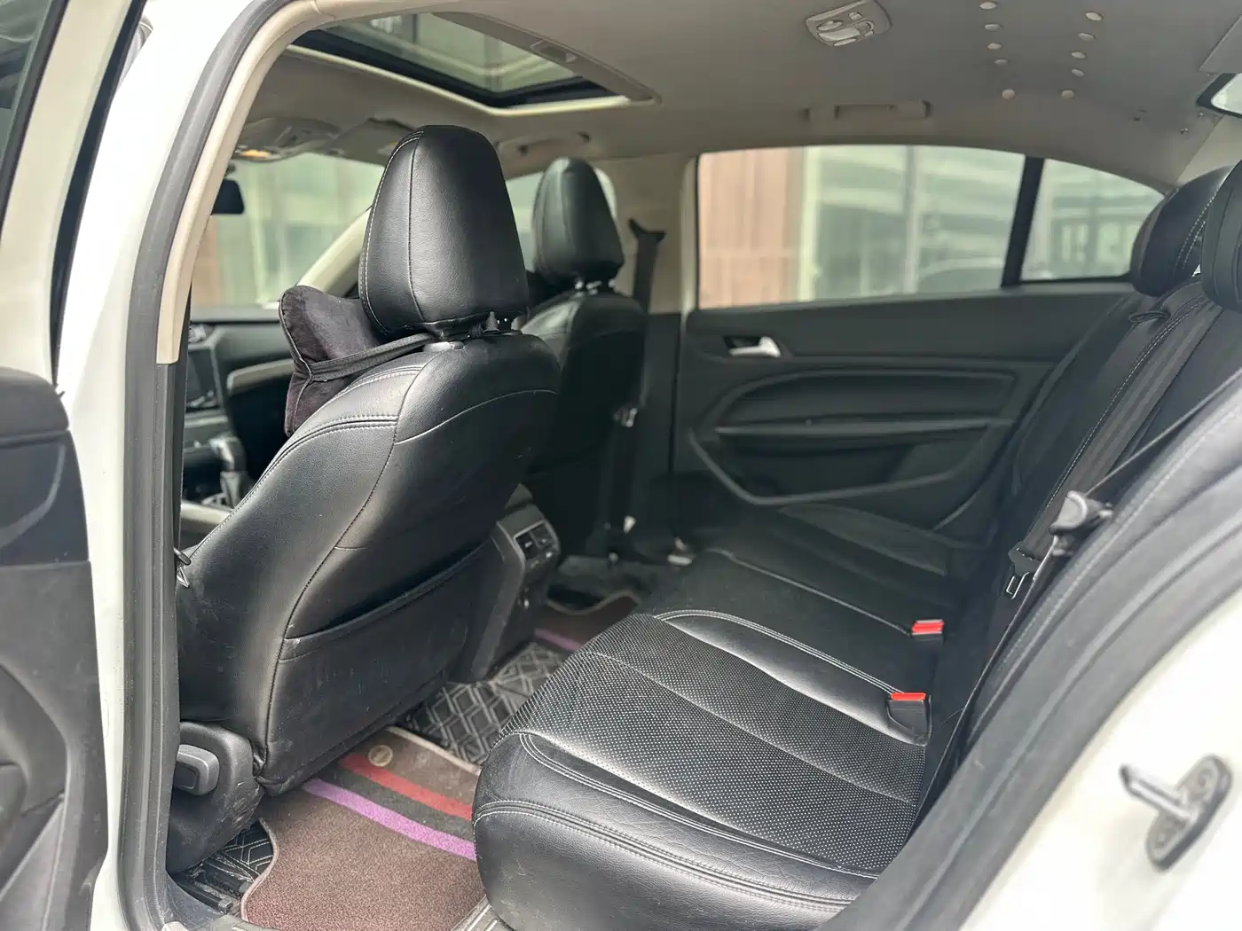Peugeot 408 2015 Model 1.2T Automatic Luxury Edition фото 5