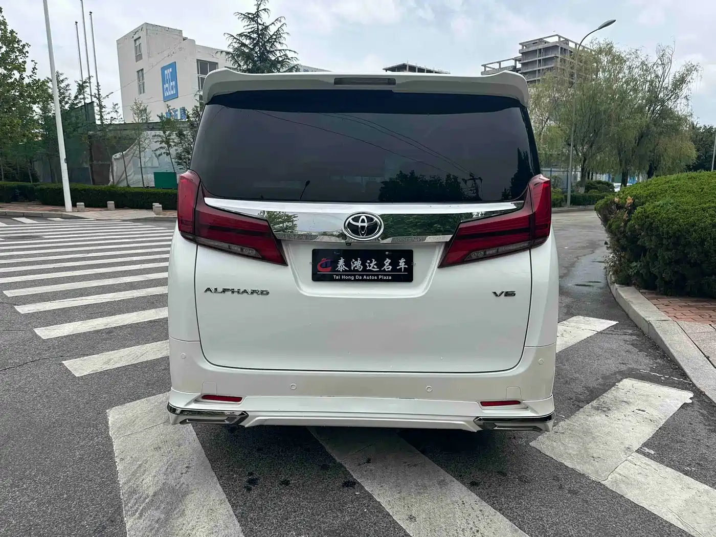 Toyota Alphard 2015 3.5L Luxury Edition фото 4