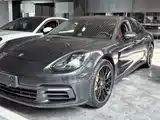Photo 1 - Porsche Panamera