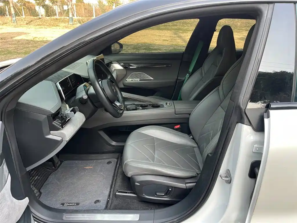 ZEEKR EXTREME KRYPTON 001