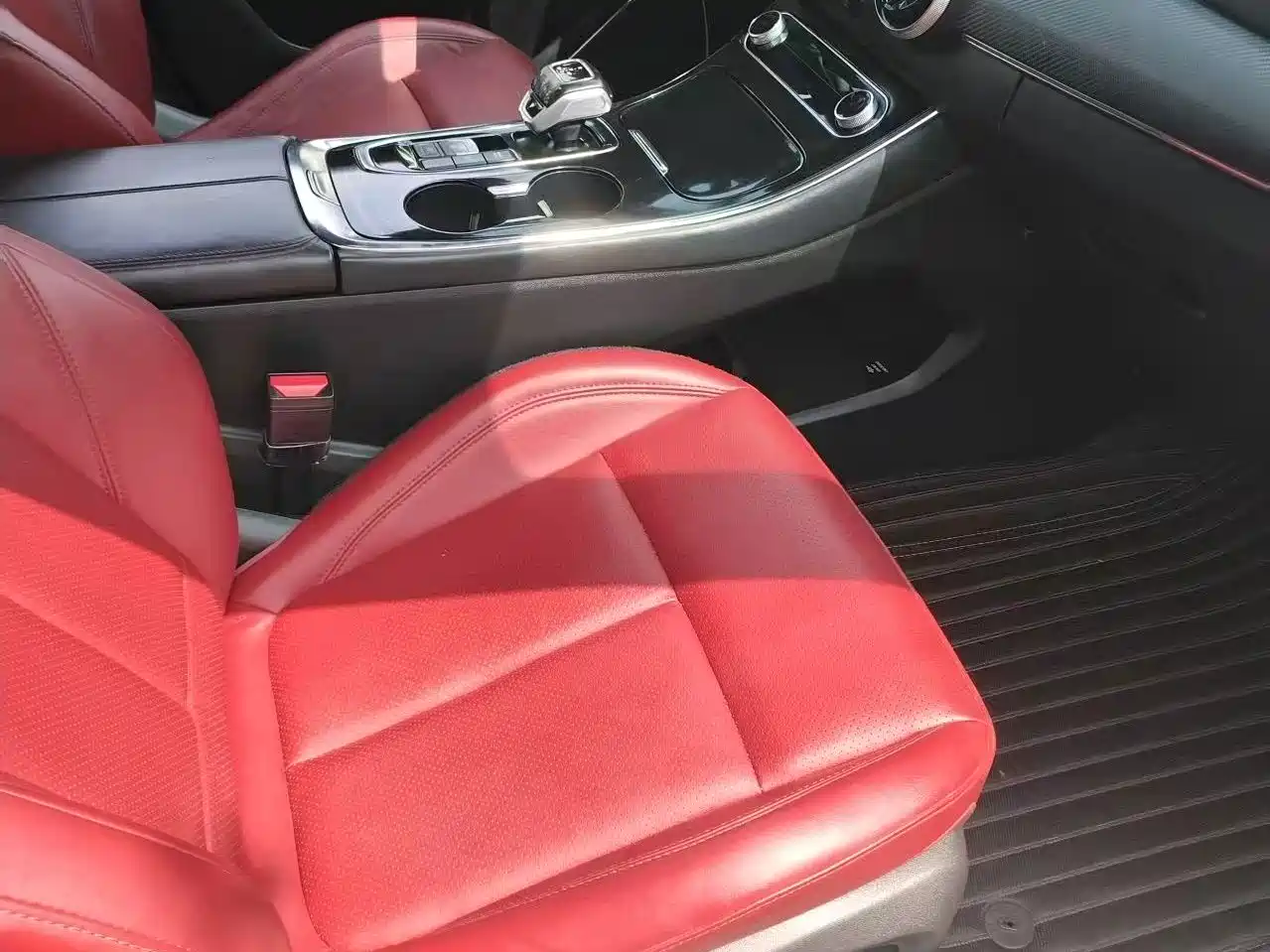 Фото 8 - Dongfeng Fengxing Fengxing T5 EVO