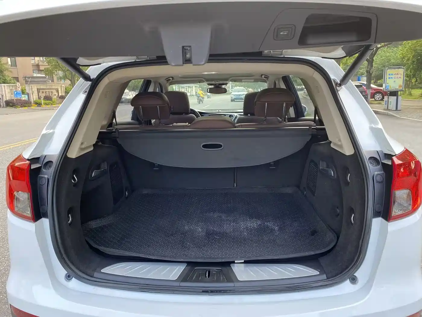 Buick Envision Plus 2016 28T All-Wheel Drive Ultimate Sport Flagship фото 12