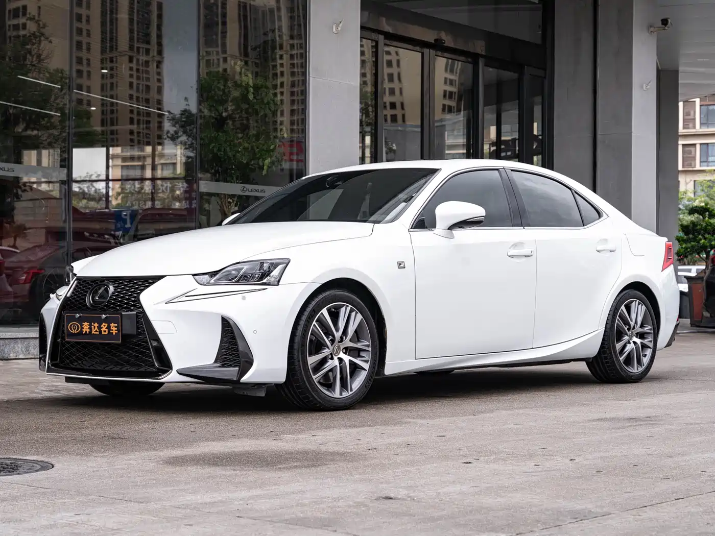 Lexus IS 2017 300 F SPORT