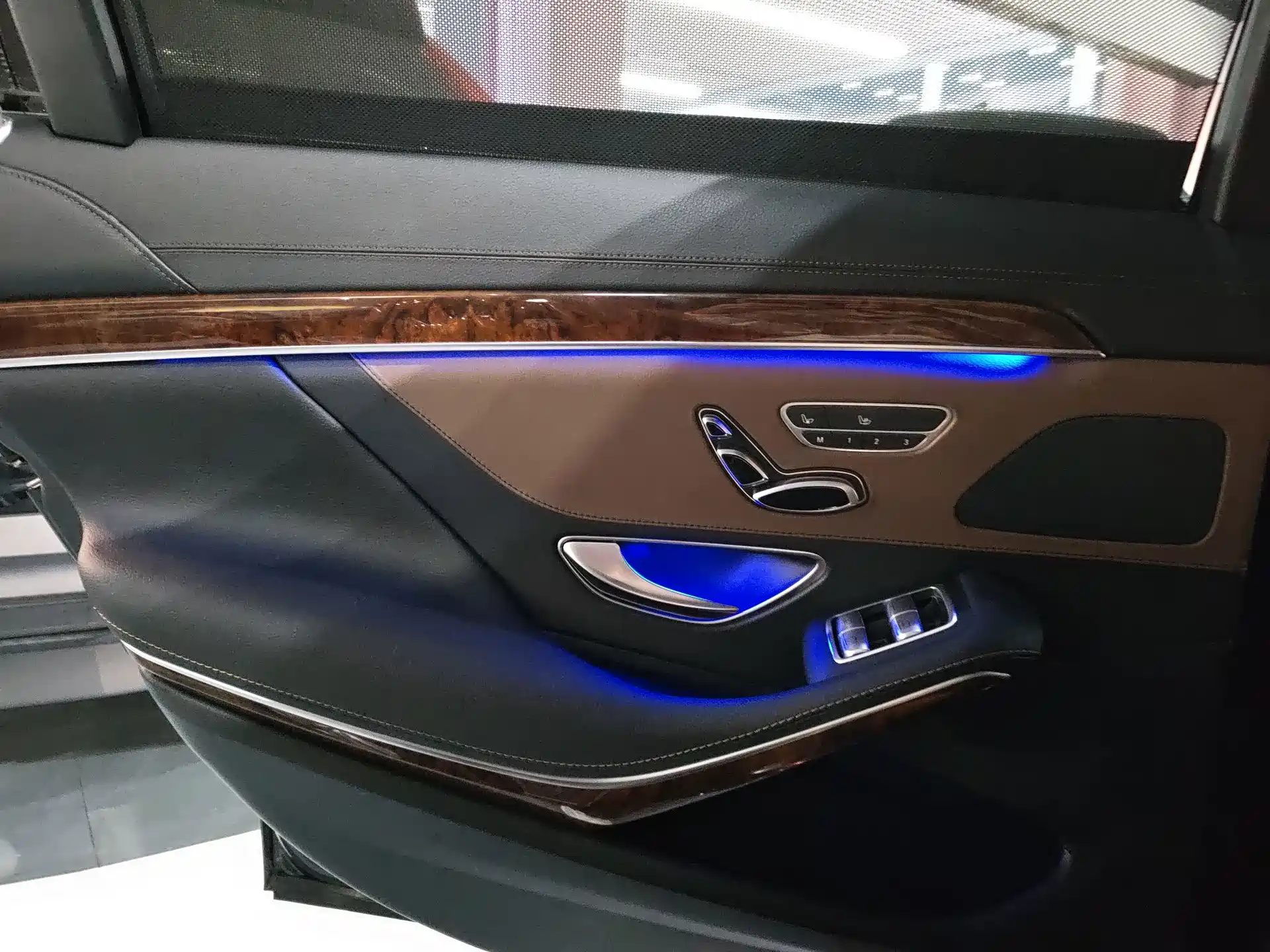 Фото 12 - Mercedes-Benz S-Class