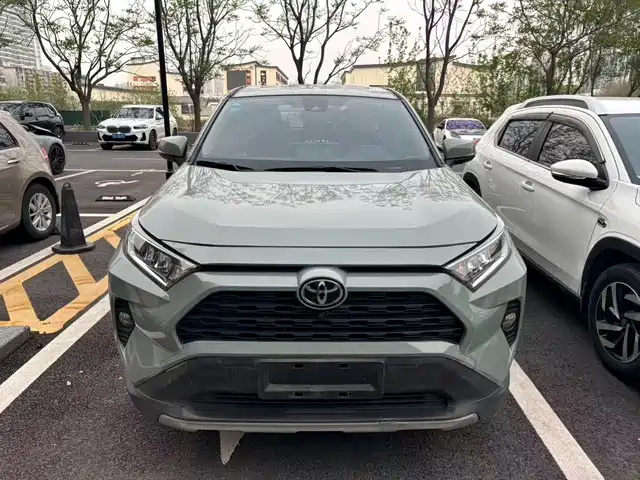 TOYOTA RAV4 RONGFANG